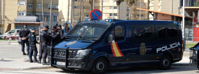 Испанская полиция изъяла более 1,5 млн евро кокаина, спрятанного в консервах
