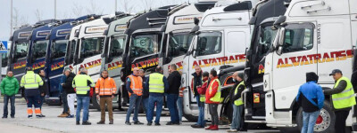 Самозанятые водители грузовиков в Испании снова начнут забастовку с 14 ноября