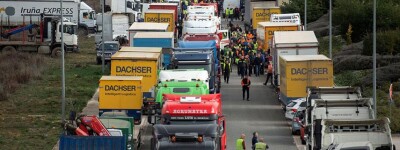 Водители грузовиков присоединяются к протестам фермеров в Испании