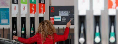 Испания рассматривает возможность сохранения скидки на топливо после 31 декабря