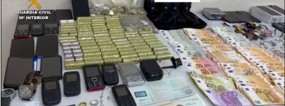 Полиция Испании арестовала семерых грабителей с добычей на сумму 800 000 евро