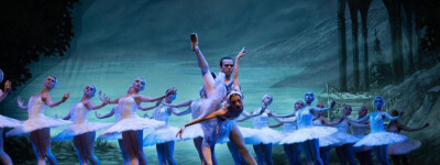 Очаровательная Эстепона: Киевский балет вернется в октябре с «Лебединым озером»
