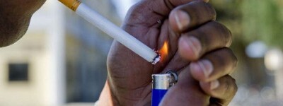 Испания рассматривает вопрос о запрете курения на всех террасах