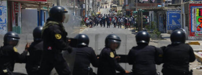 Правительство Испании начало эвакуацию туристов после попытки госпереворота в Перу