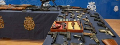Операция «Рэмбо»: в заброшенном доме в Эстепоне нашли более полусотни огнестрельного оружия