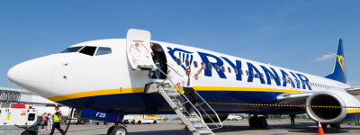 Ryanair запретит беспошлинную выпивку на рейсах из Великобритании на испанские курорты