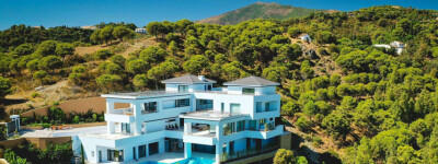 Список 100 самых дорогих мест для покупки и аренды домов в Испании