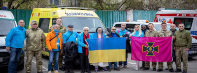 Испанские волонтеры продвигают челлендж по отправке 30 машин скорой помощи в Украину