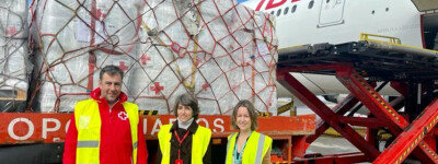 Красный Крест и Iberia отправили в Будапешт 12 тонн гуманитарной помощи для украинцев
