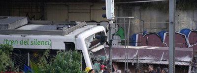 Крушение поезда в Барселоне: один человек погиб, 85 ранены