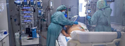 Министерство здравоохранения Испании сообщило о 321 смерти от Covid за три дня