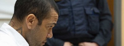 Экс-игрок «Барселоны» Дани Алвес приговорен к 4 годам и шести месяцам за изнасилование