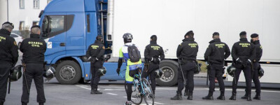 Испания принимает меры для защиты потребителей от забастовки водителей грузовиков