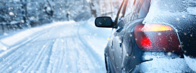 Советы по безопасности при вождении в ветреную и снежную погоду в Испании
