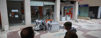 Злоумышленники применили взрывчатку для взлома банкоматов в отделении банка ING в Малаге