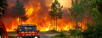 Огромный лесной пожар в Испании унес жизни двух человек