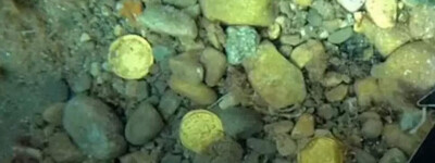 Дайверы случайно обнаруживают золотые монеты у порта Портитсол в Хавее