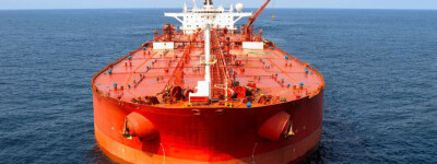 Испания снова ввела запрет на перекачку российской нефти с корабля на корабль