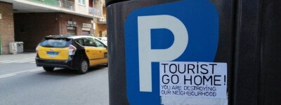 «Турист, иди домой»: Почему в Испании есть движение против массового туризма