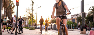 Новый штраф для водителей, обгоняющих велосипедистов в Испании