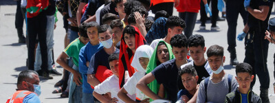 Испания ослабит ограничения для молодых мигрантов