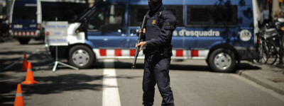 Полиция Каталонии задержала мужчину, которого подозревают в организации теракта