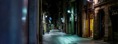 Двое мужчин изнасиловали 19-летнюю британку возле ночного клуба в Барселоне