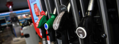 Десять миллионов испанцев получат «бензиновый чек» на 100 евро