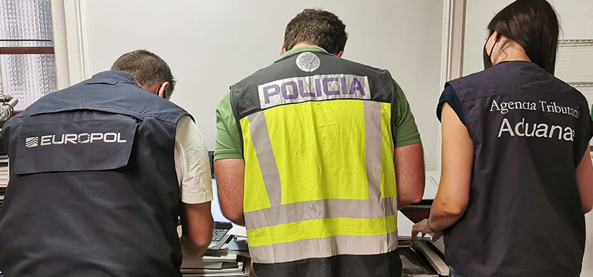 В Валенсии по обвинению в принадлежности к преступной группе, отмывшей 45 млн евро, арестованы 5 человек