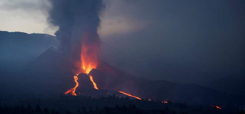 Внутренний конус вулкана на острове Ла-Пальма обрушился сам на себя