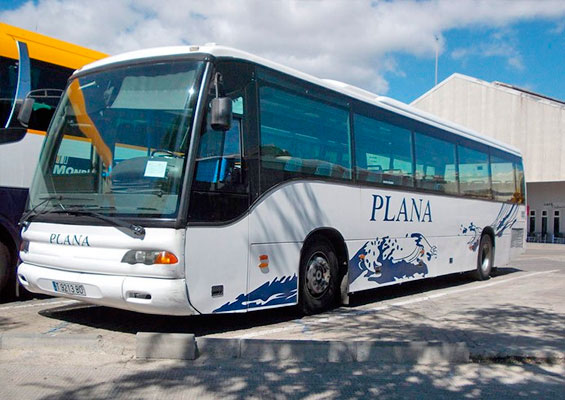 Автобус Plana
