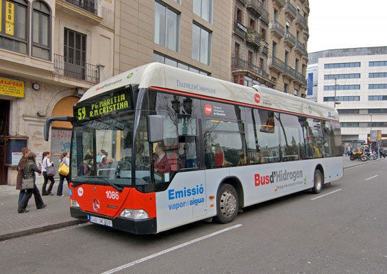 На автобусе до пляжа Barceloneta