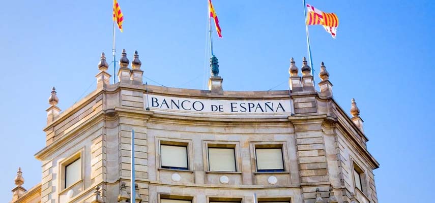 Продление кризиса приводит к тому, что испанские банки накапливают кредиты с высоким риском