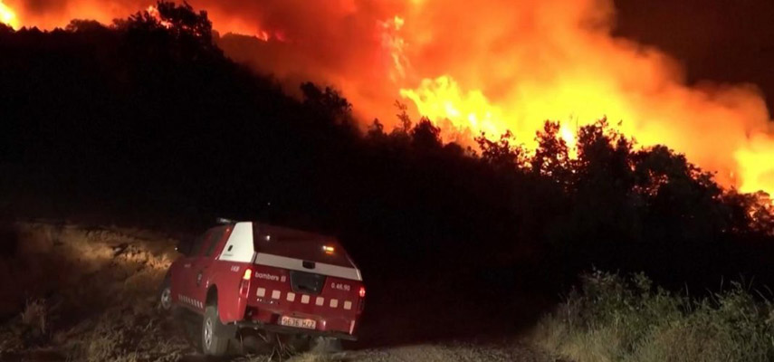В Каталонии бушуют сильные лесные пожары