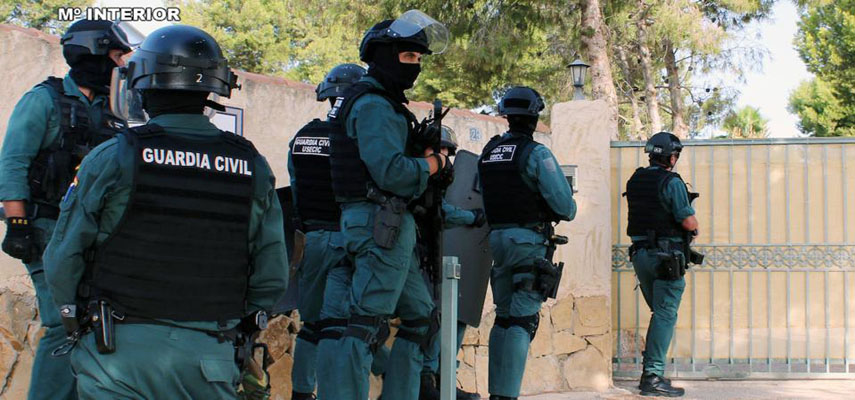 Полиция арестовала гражданина Нидерландов, изготовлявшего взрывчатку на ферме в Мурсии