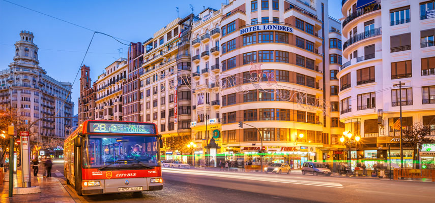 Метро, трамваи и автобусы в Валенсии будут бесплатными для молодых людей в возрасте до 30 лет