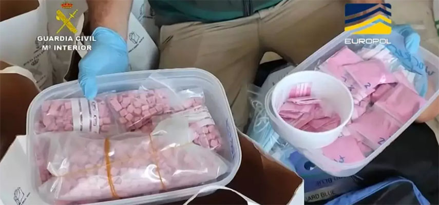 Британцы арестованы на Ибице в связи с крупнейшей в Испании конфискацией розового кокаина