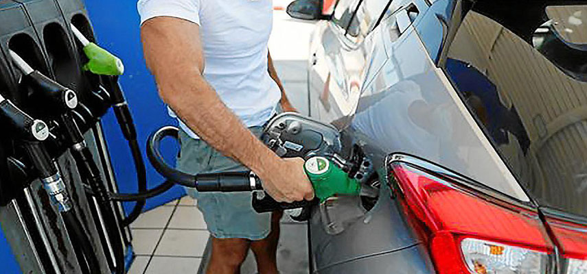 Власти Испании рассматривают возможность увеличения скидки на топливо для снижения затрат