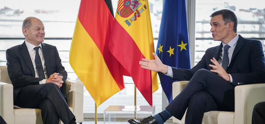 Испания и Германия призвали Францию к строительству газопровода Мидкэт