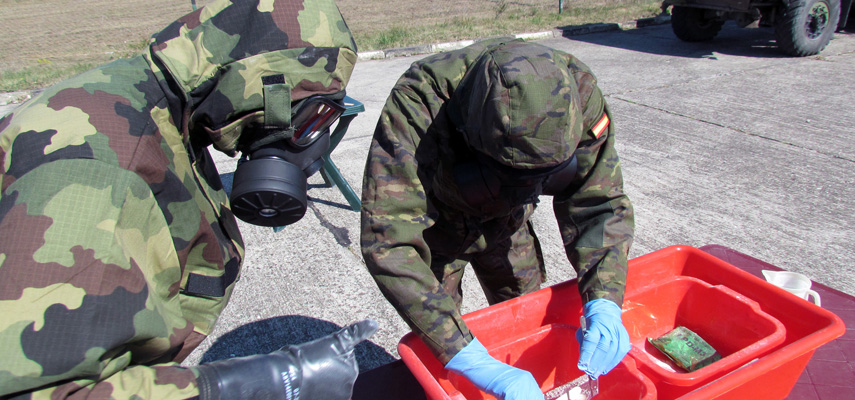 Испания участвует в военных учениях по защите от ядерных, биологических и химических угроз