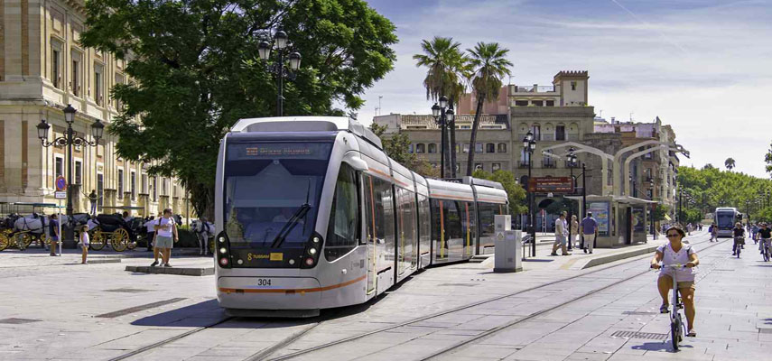 Использование поездов и автобусов в Испании выросло на 18% в 2022 годом