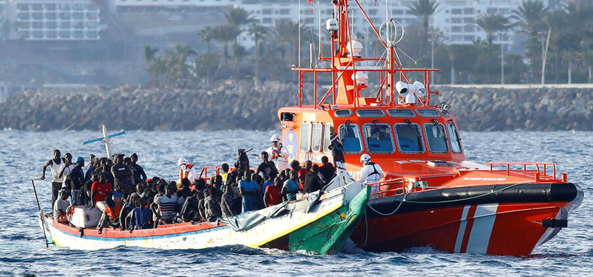В Испании арестовали 19 человек, обвиняемых содействии незаконному перемещению мигрантов из Северной Африки