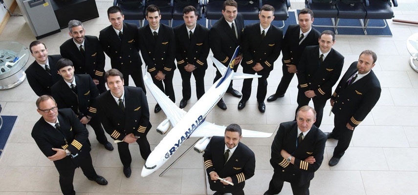 Авиакомпания Ryanair повысит зарплаты своим пилотам в Испании с 2024 года