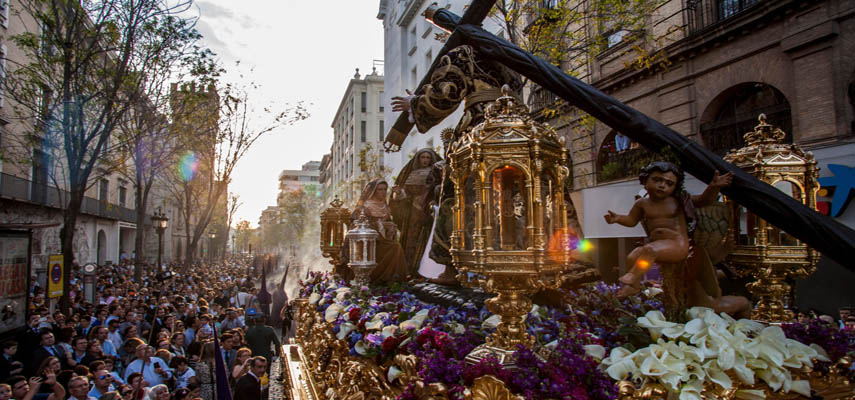 Semana Santa, одна из самых популярных праздничных недель в Испании