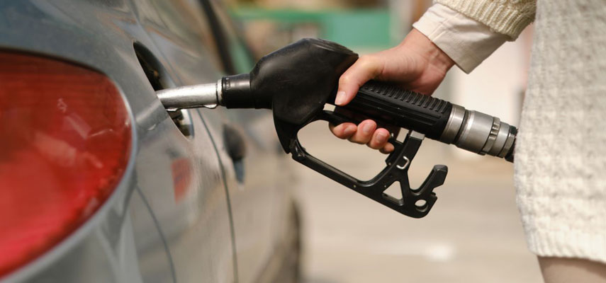 Средние цены на автомобильное топливо в Испании движутся в противоположных направлениях