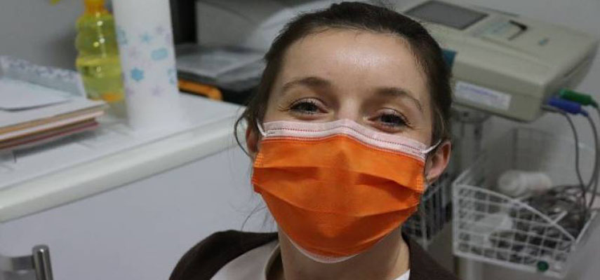 Ношение масок в аптеках и больницах в Испании должно быть отменено в ближайшее время