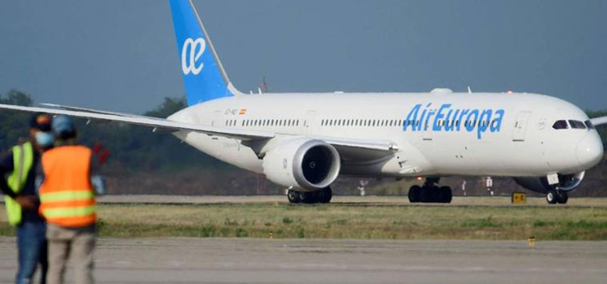 Air Europa согласилась увеличить заработную плату бортпроводников на 11,9% в течение трех лет