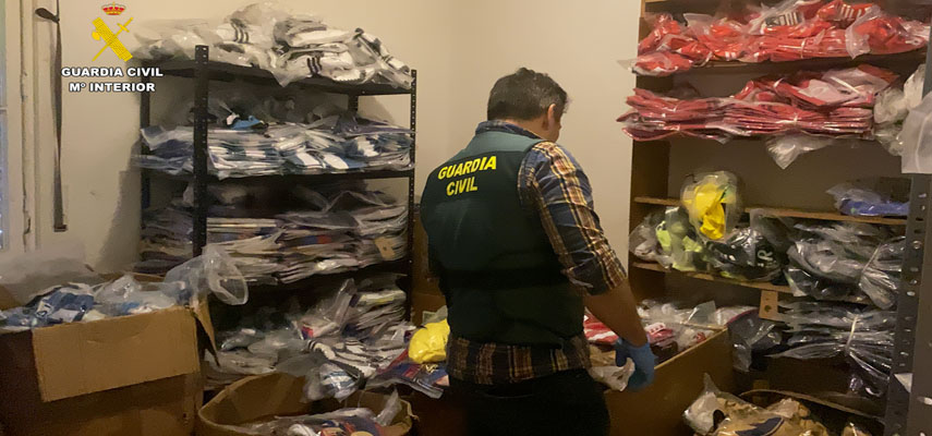 В Бискайе за подделку одежды на 2,7 миллиона евро полиция арестовала восемь человек