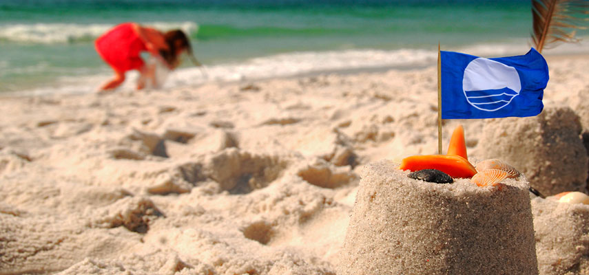 Пляжи в Испании могут быть вынуждены запретить сигареты, если они хотят сохранить престижную награду