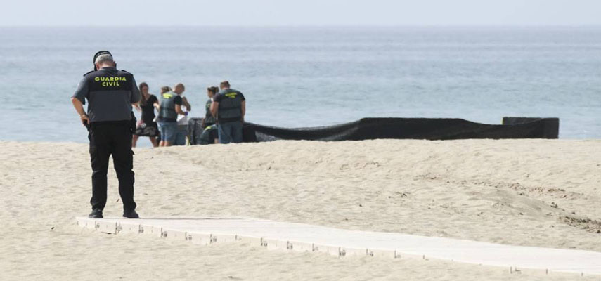 Ребенок, найденный на каталонском пляже, оказался шестимесячной девочкой